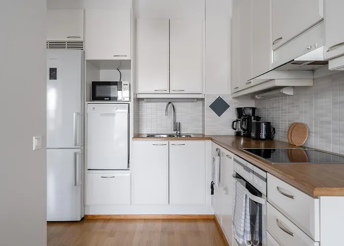 Top Floor 1Br Apartment In Tampella With Free Parking, Sauna & Balcony - Hosted By 2Ndhomes